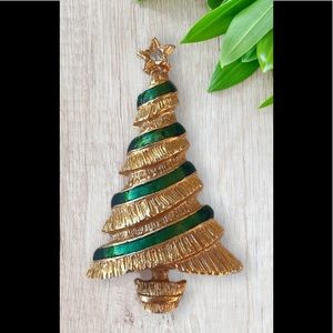 Vintage Christmas Tree Pin/Brooch Gold, Green.